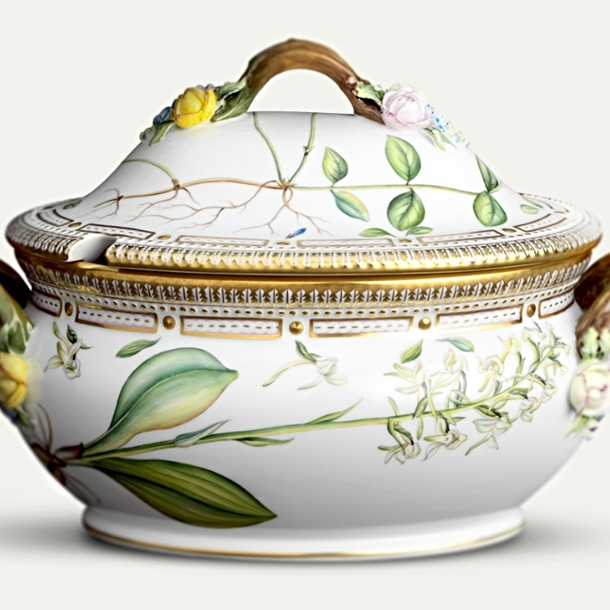 royal copenhagen flora danica