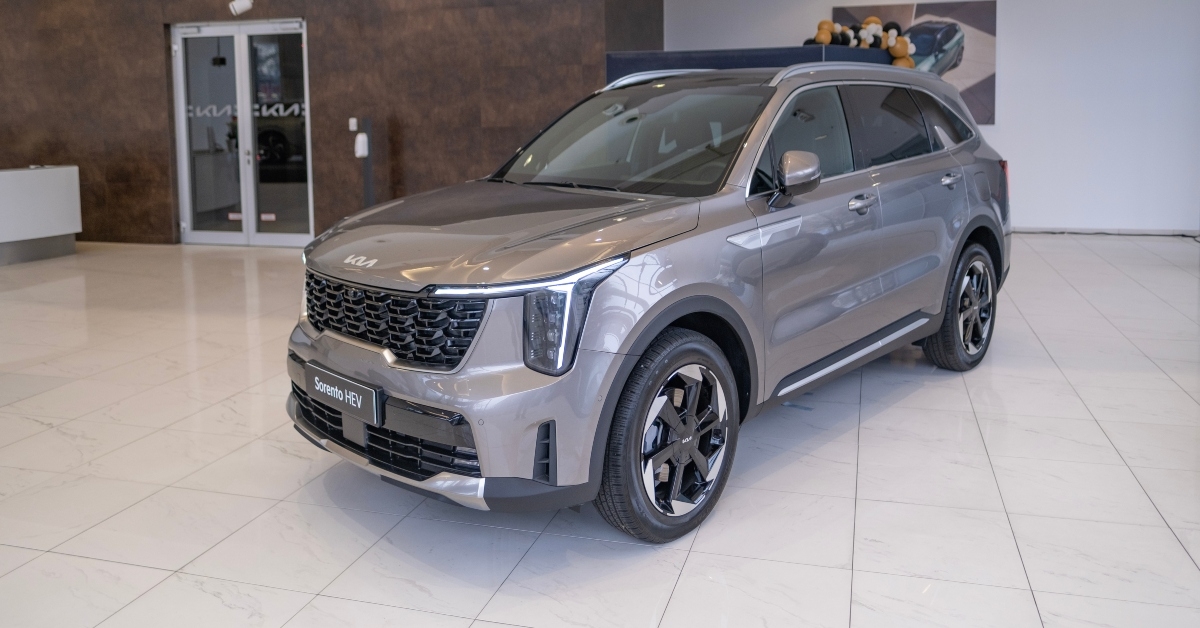 grey suv kia sorento