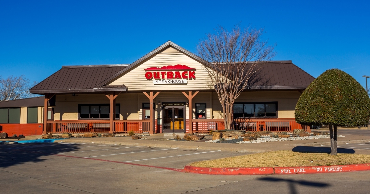 outback steakhouse contemporary building