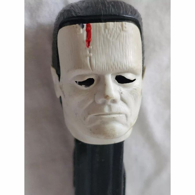Universal Monster PEZ dispensers