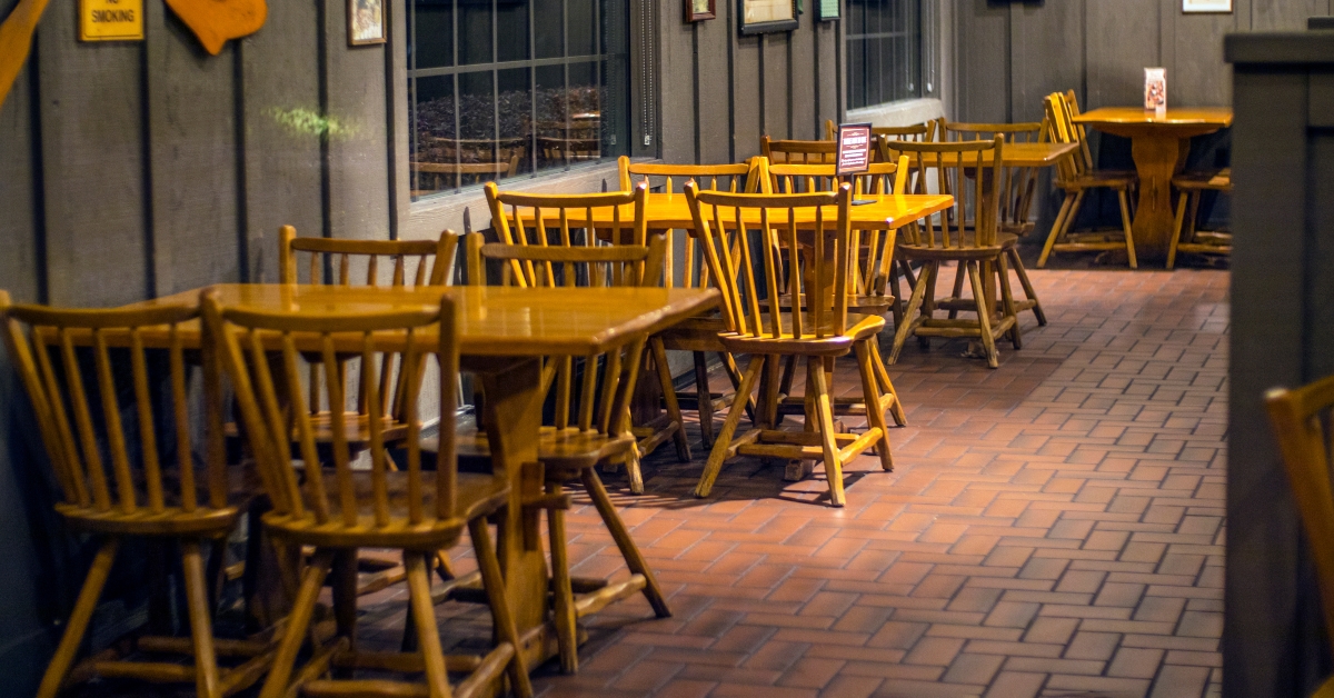 cracker barrel restaurant