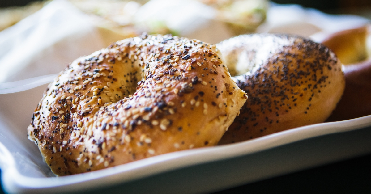bagels in cafe