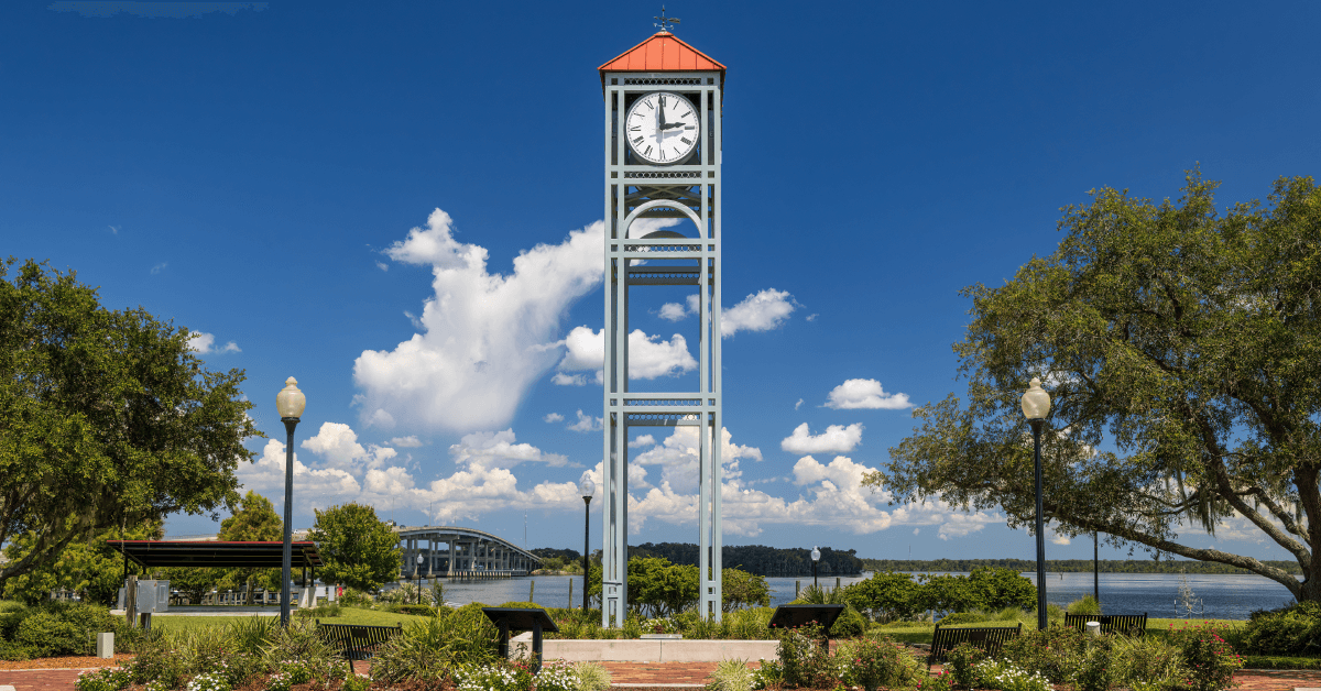 Photo of the clock tower at Riverfront Park in Palatka