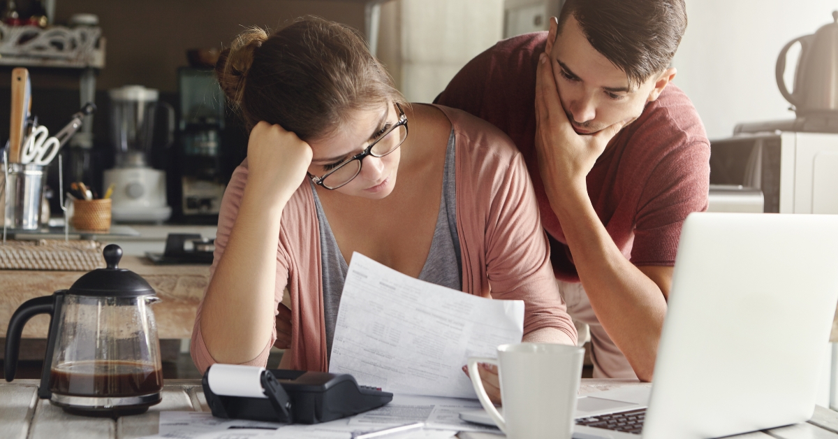 couple facing financials troubles