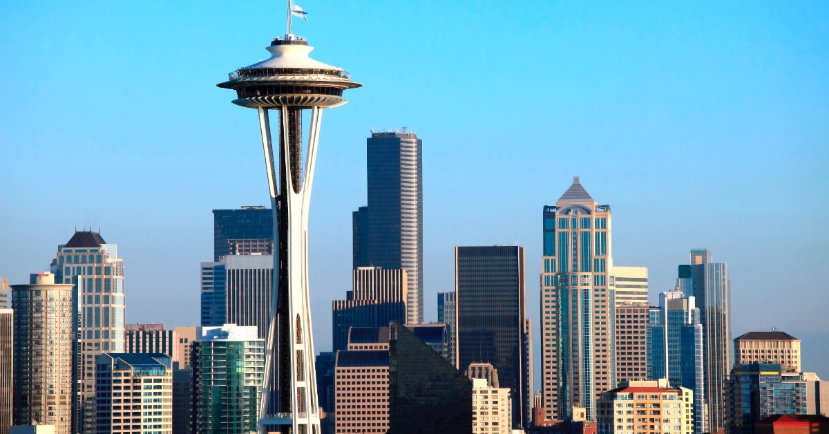 seattle skyline at sunset washington state