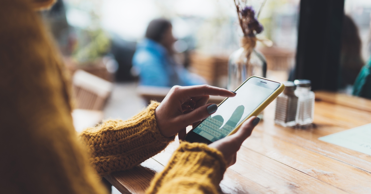 typing message on smartphone