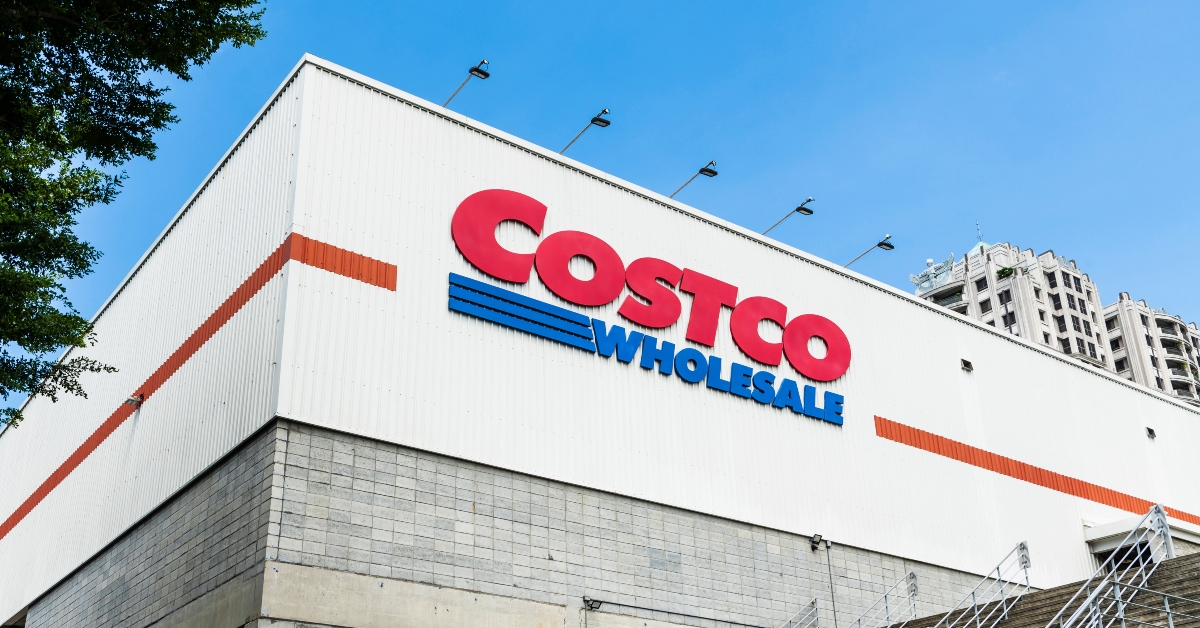 costco wholesale storefront in taichung