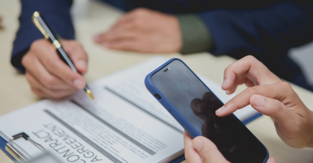 client signing contract for selling condo