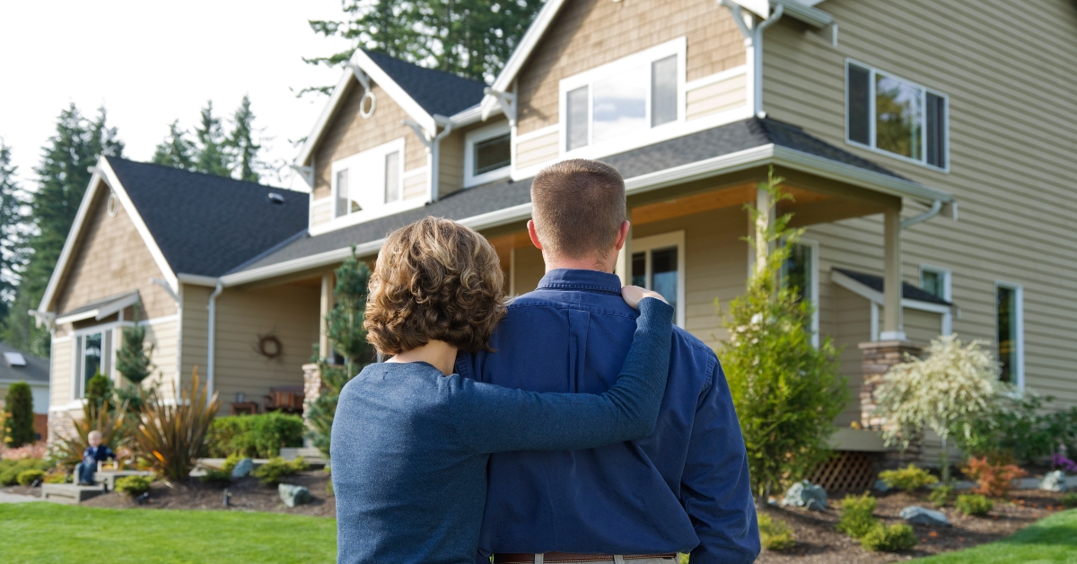 couple shopping for a new house