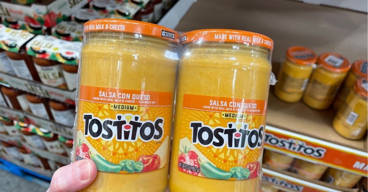 Medium salsa con queso dip