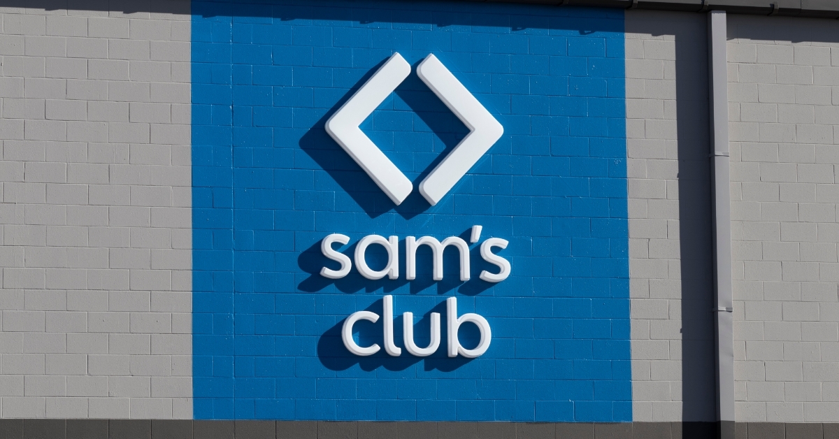 Sam's Club Warehouse from outside