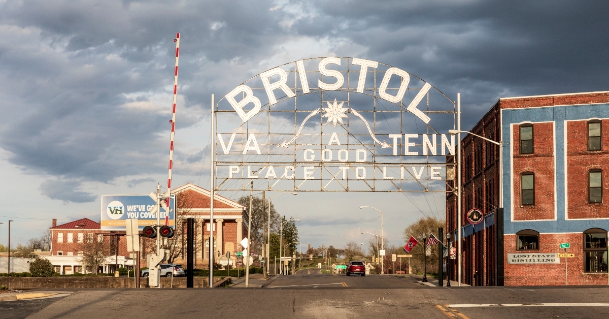 bristol virginia-tennessee slogan sign