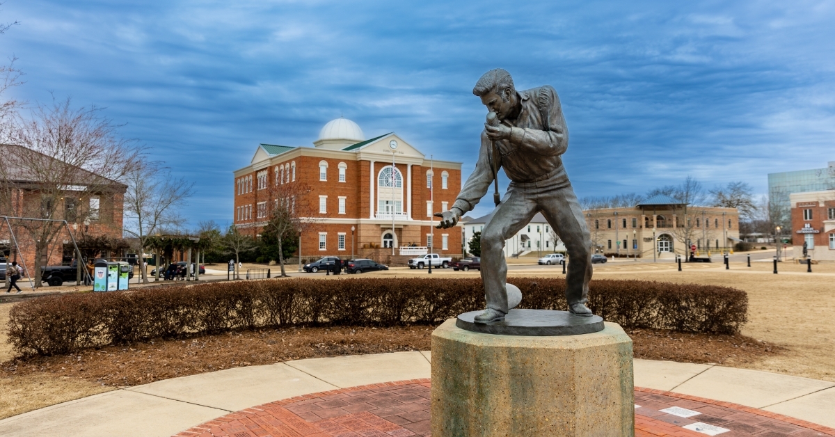 Elvis Presley Statue in Tupelo