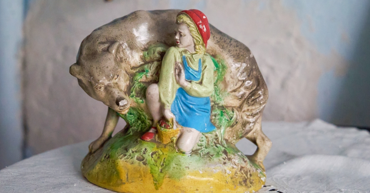 porcelain little red riding hood characters