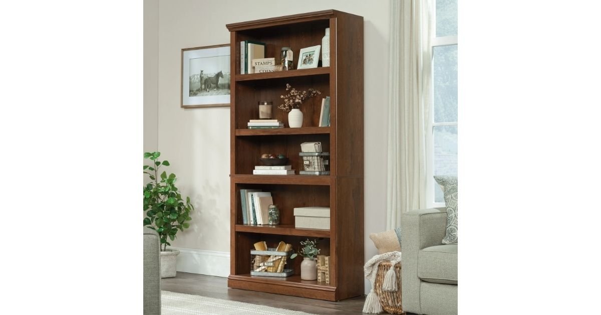 Bookcase in oiled oak