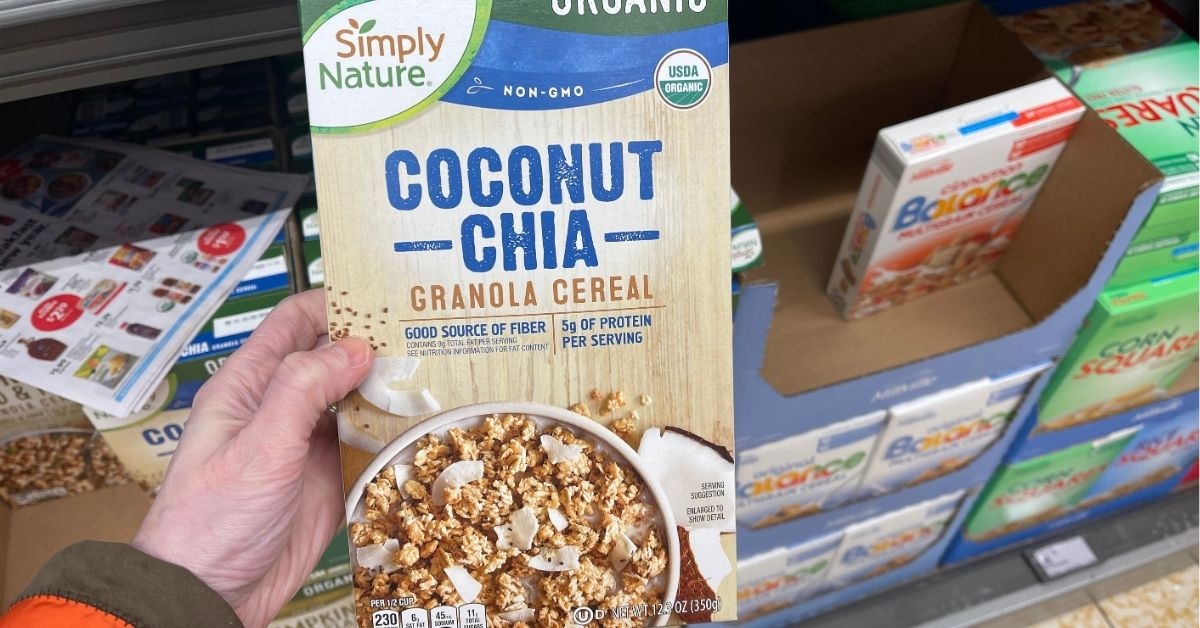 Coconut and chia granola cereal
