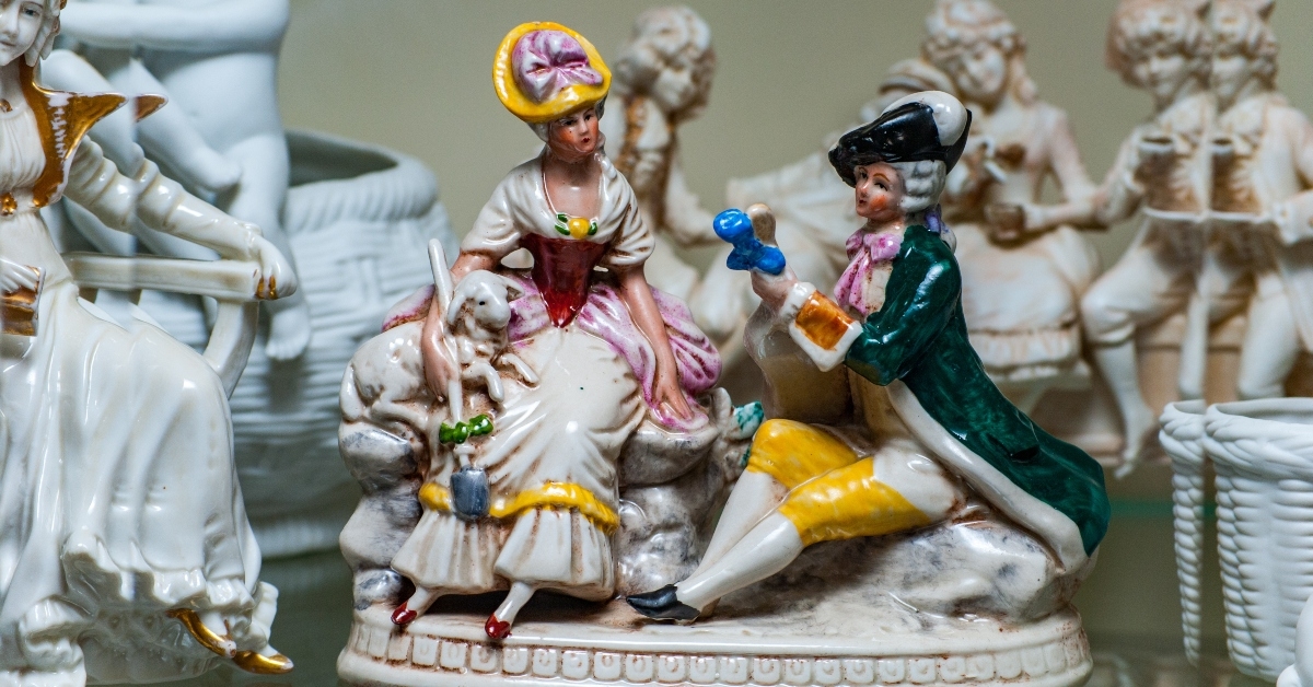 Couple from the 1600's porcelain figurine 
