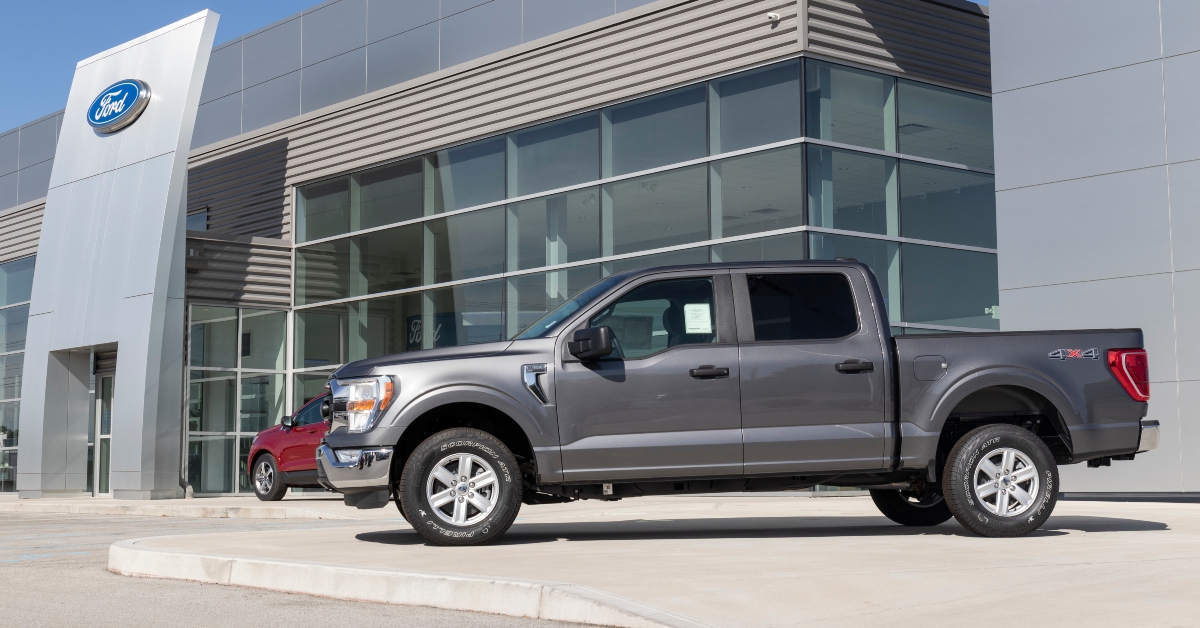 ford f 150 display at a dealership
