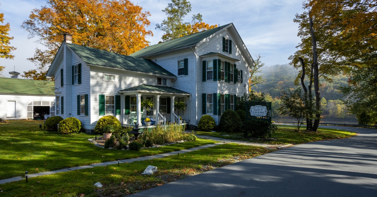 beautiful view of the roebling inn bed