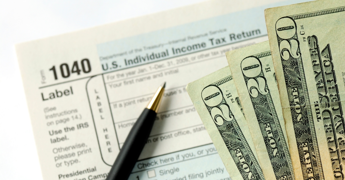 Filing the income tax return by hand 