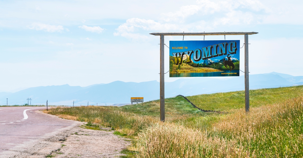 welcome sign wyoming