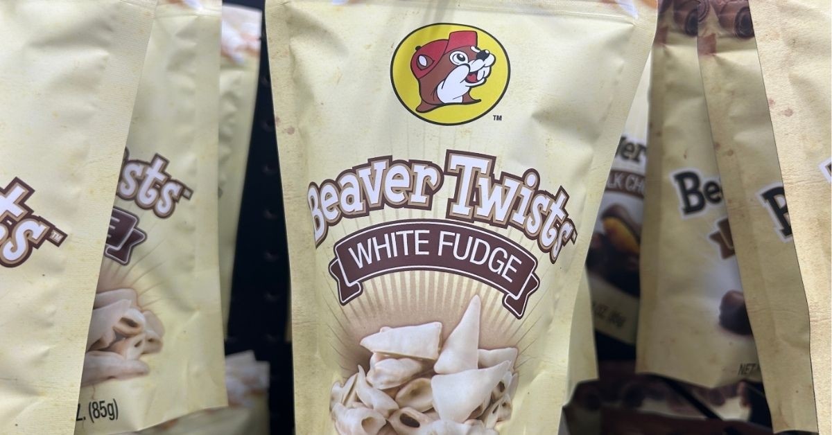 beaver twists white fudge