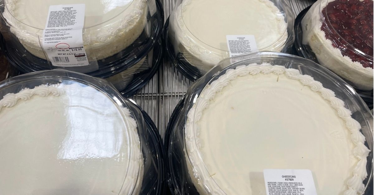 plain cheesecake on display