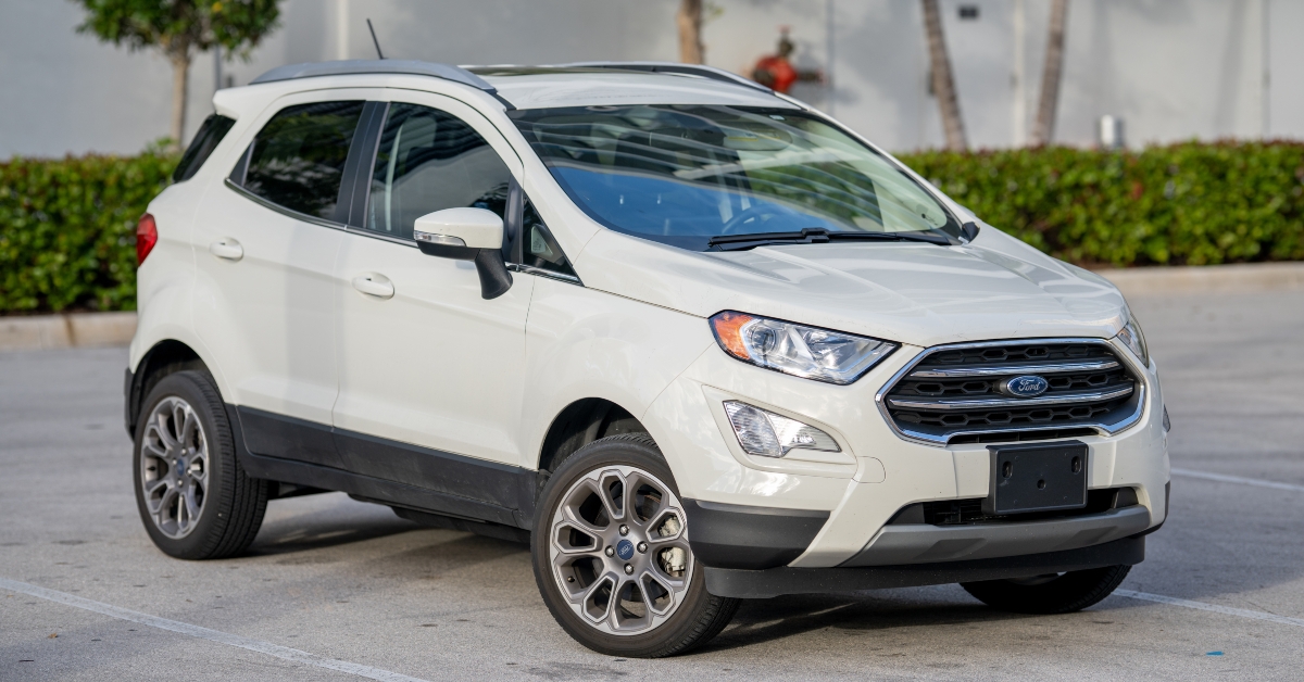 a photo of Ford Ecosport compact car