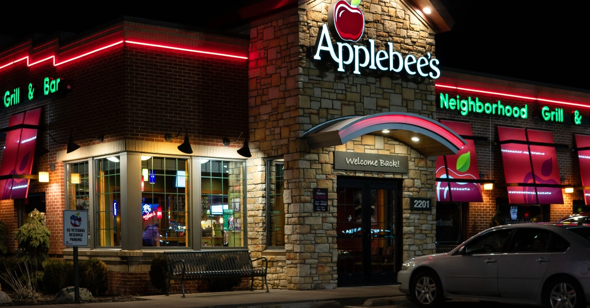 applebees store exterior