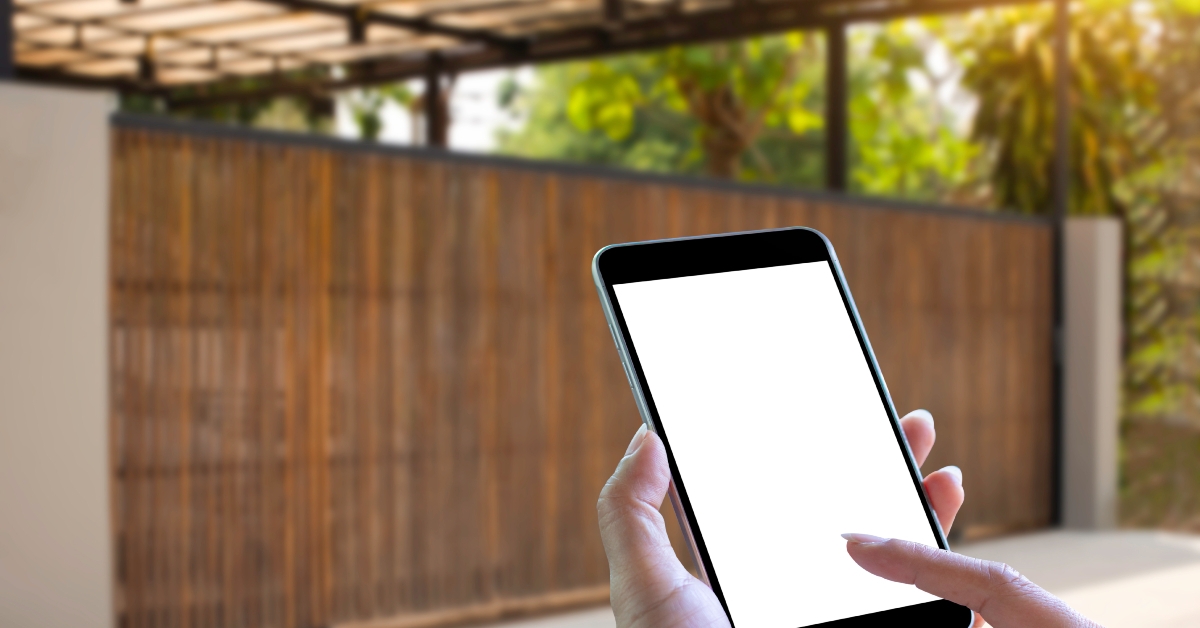 home remote control auto gate concept