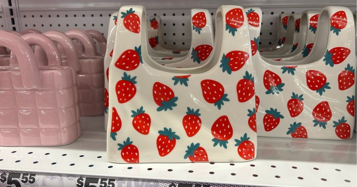 tote bag ceramic vase