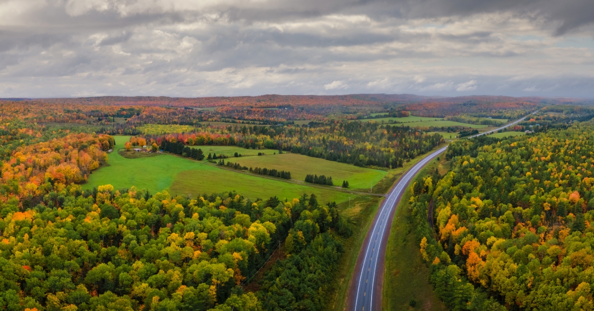 autumn in michigan upper peninsula