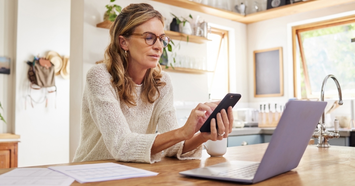 phone app in house or home kitchen for finance budget