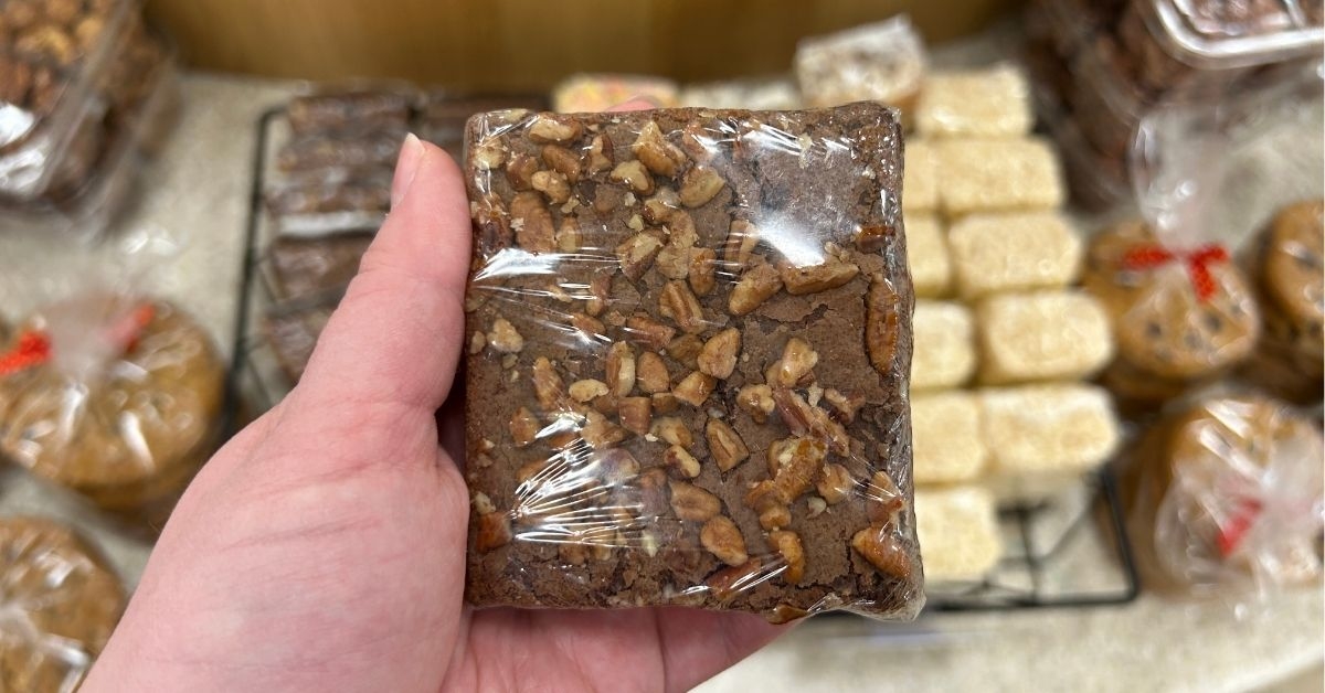 fudge brownie with pecans