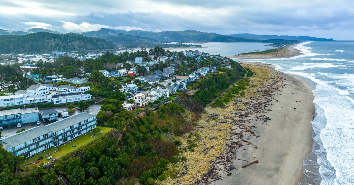 ocean view in lincoln city oregon