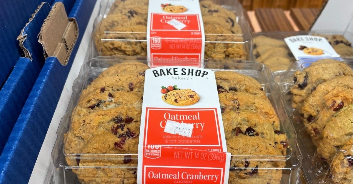 bake shop oatmeal cranberry cookies