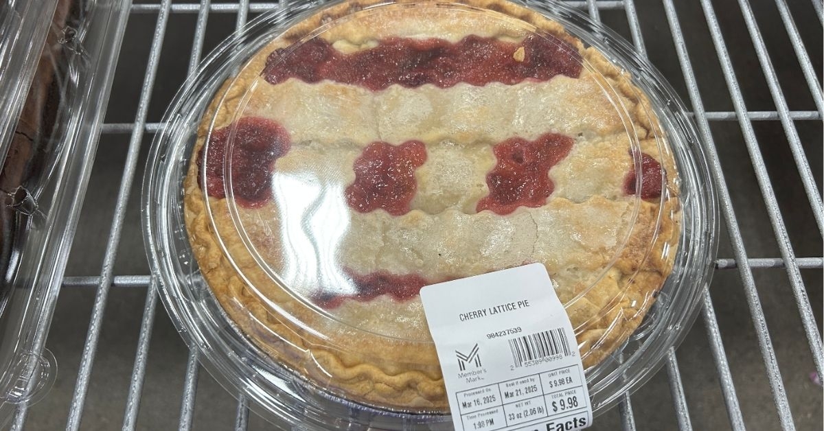 cherry lattice pie