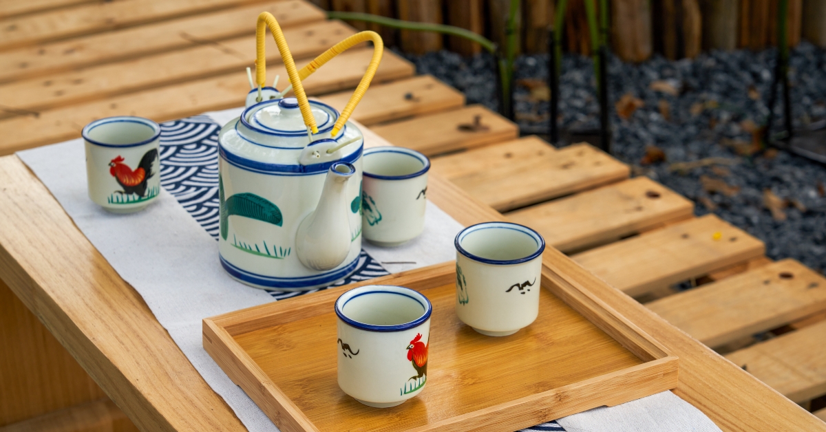 chinese traditional rooster teapot