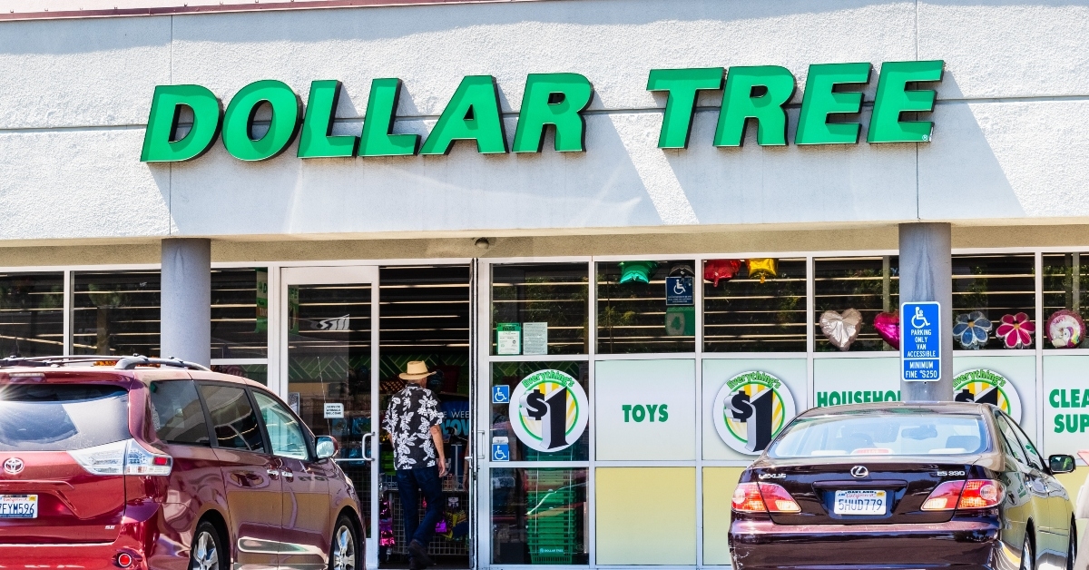 dollar tree store entrance