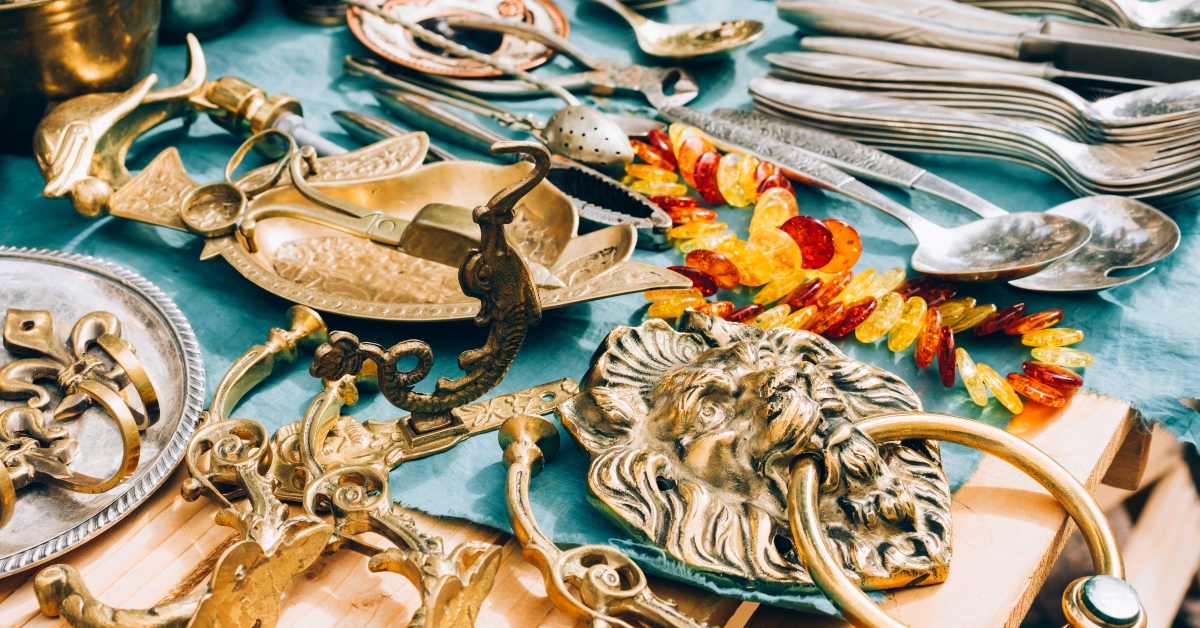 antiques on flea market