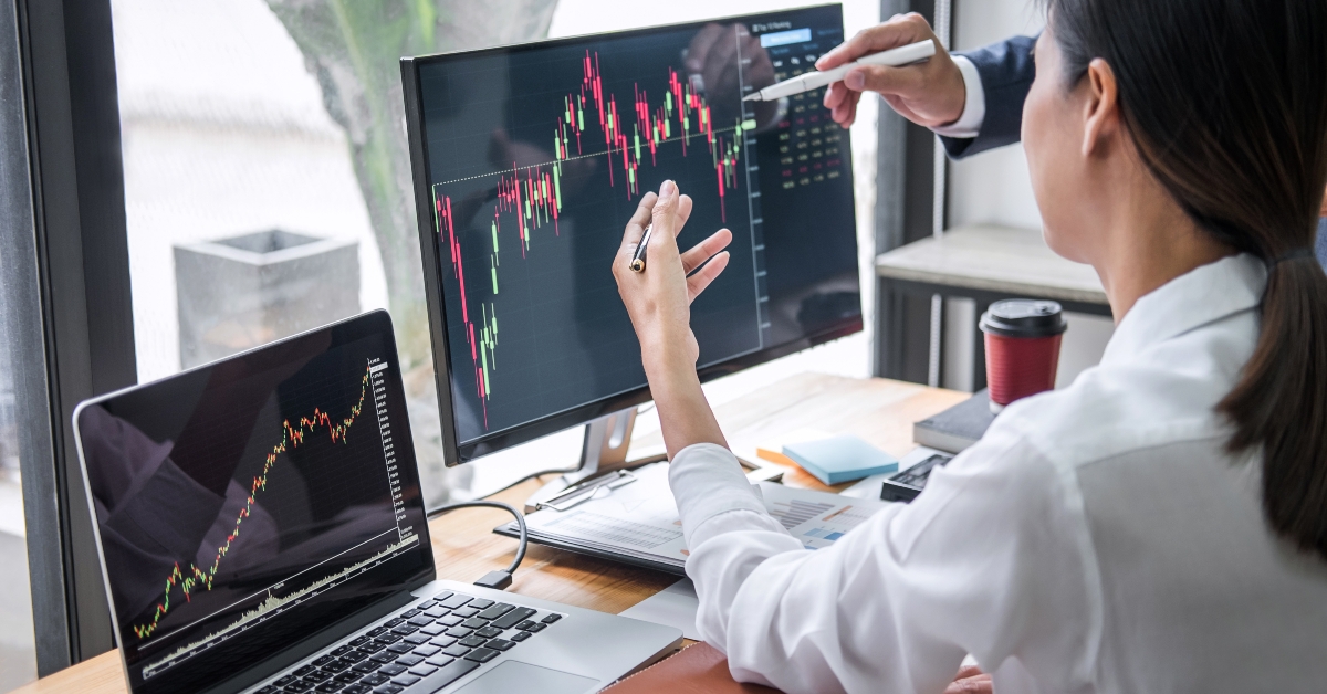 analyzing graphs on stock market 