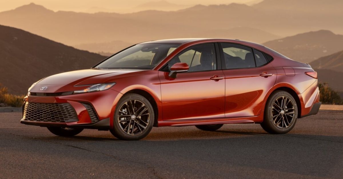 red toyota camry hybrid