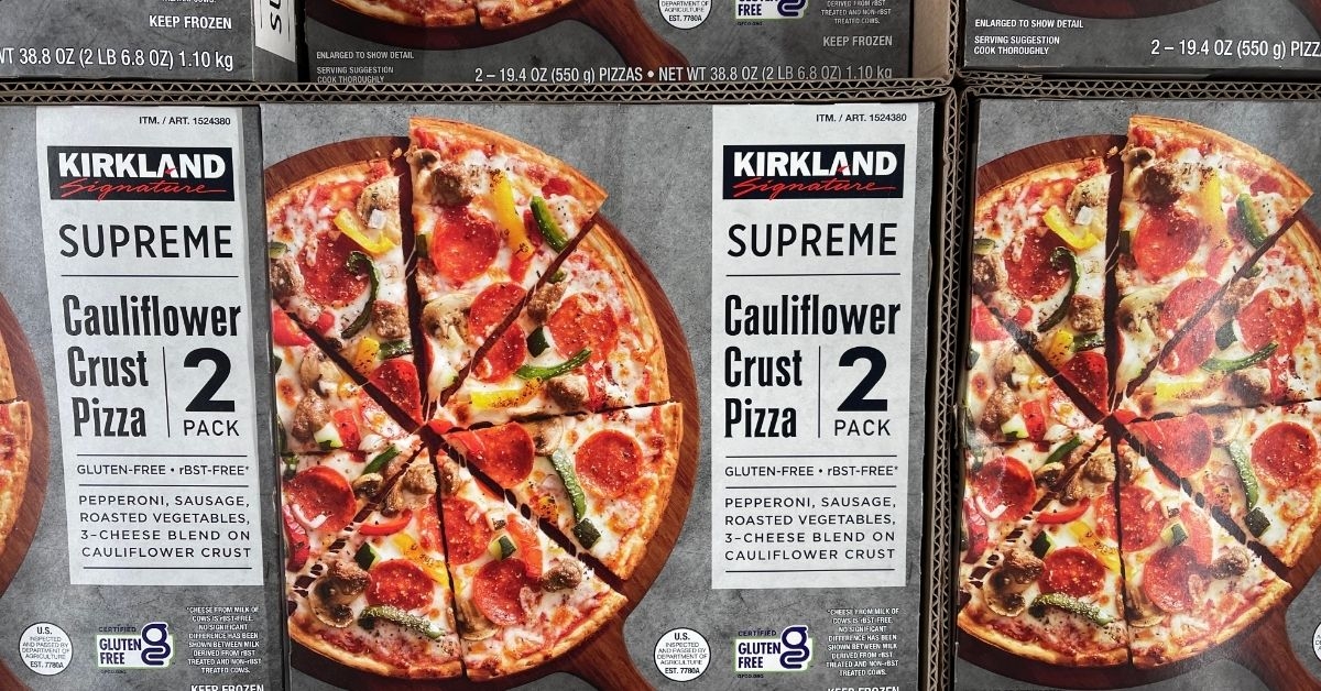 supreme cauliflower crust pizza