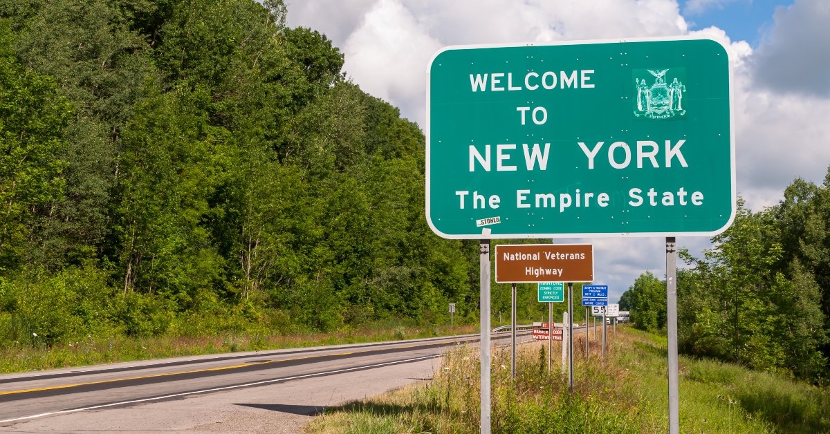 welcome to new york state line sign