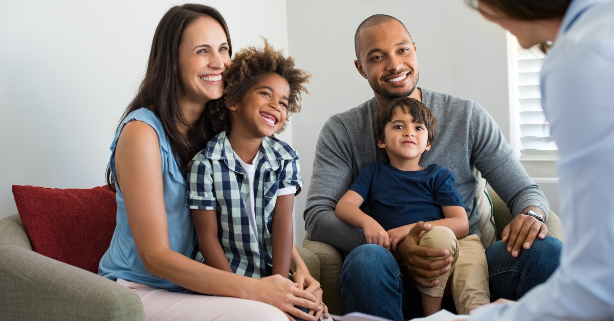 family talking with counselor 