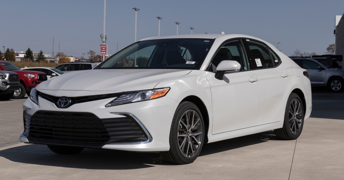 white toyota camry display