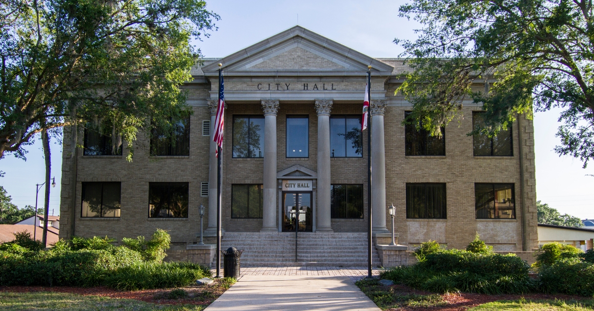 leesburg city hall  
