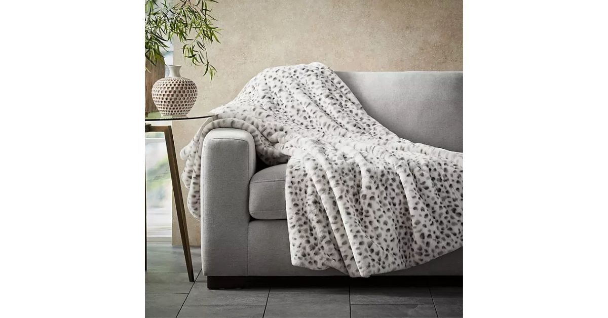 luxury faux fur throw