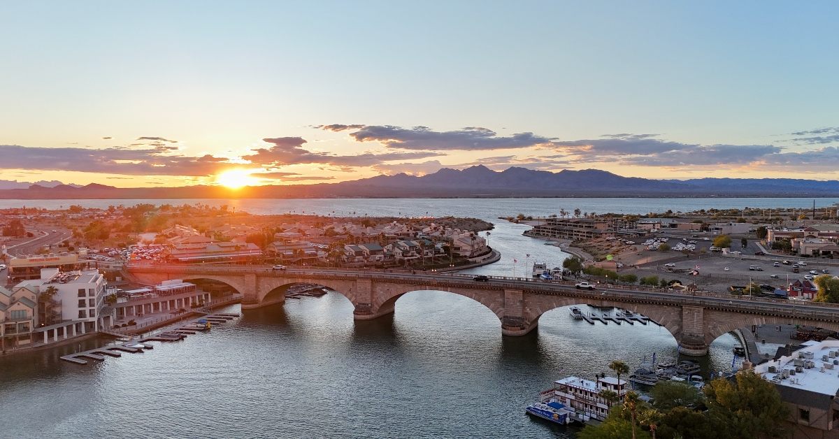 London Bridge in the sunset