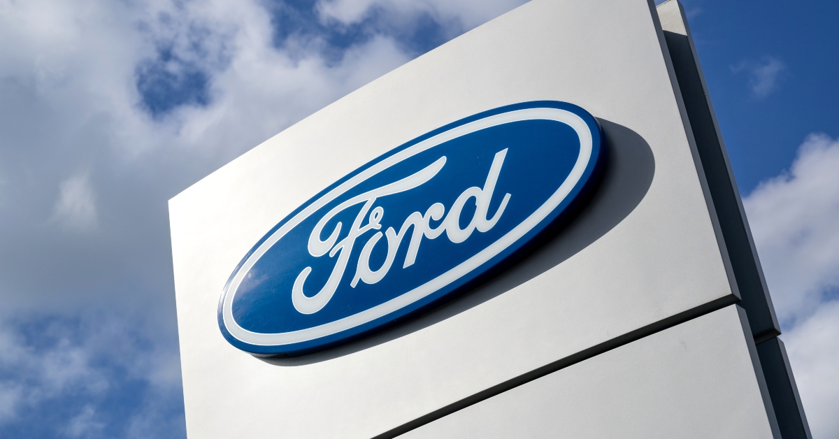 ford dealership sign